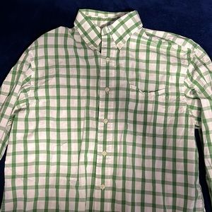 Izod button down